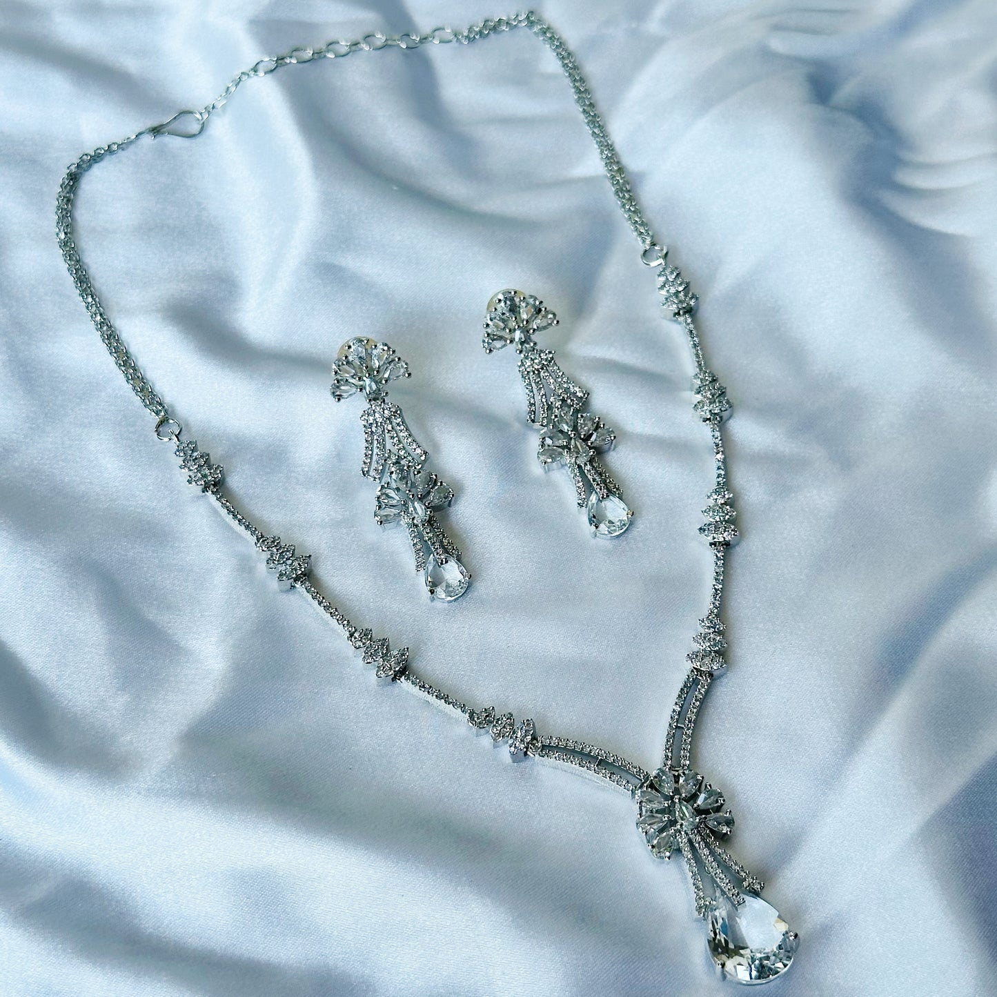 Solitaire Cubic Zircon American Diamond Silver Plated Necklace Set