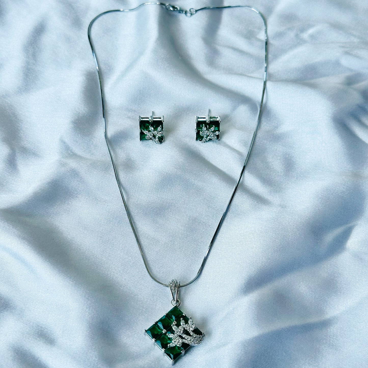 Green Emerald Cubic Zircon American Diamond Silver Plated Pendant Set