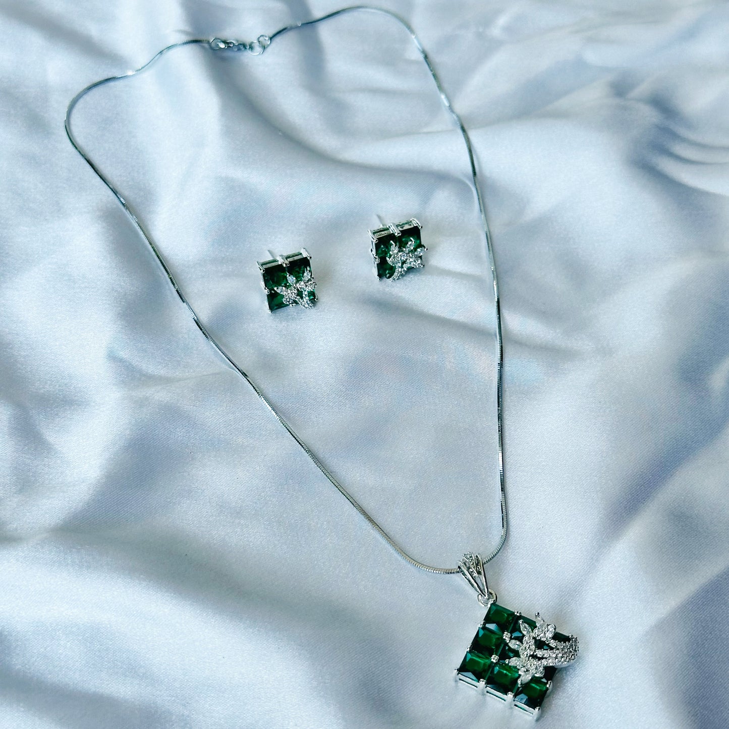 Green Emerald Cubic Zircon American Diamond Silver Plated Pendant Set