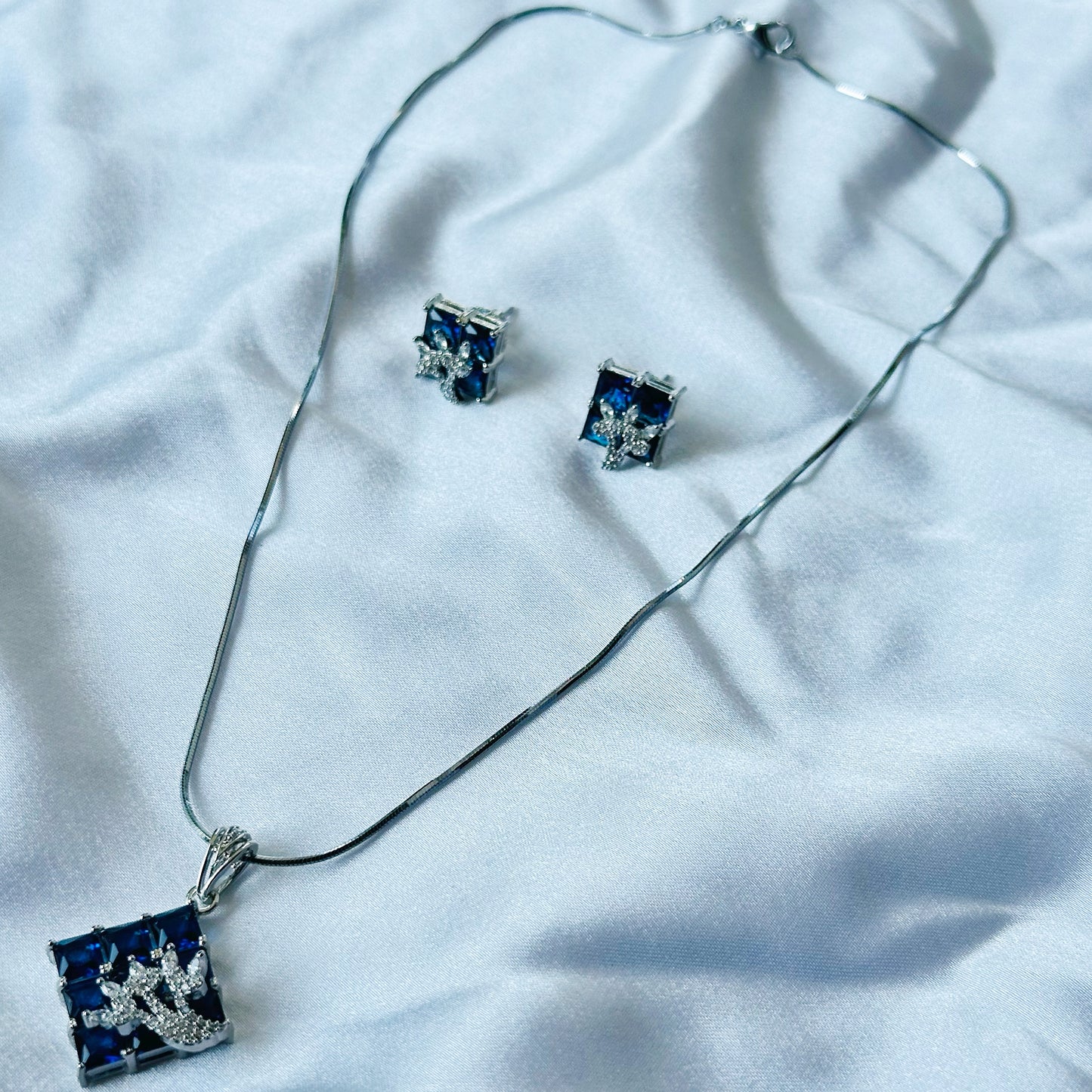 Blue Sapphire Cubic Zircon American Diamond Silver Plated Pendant Set
