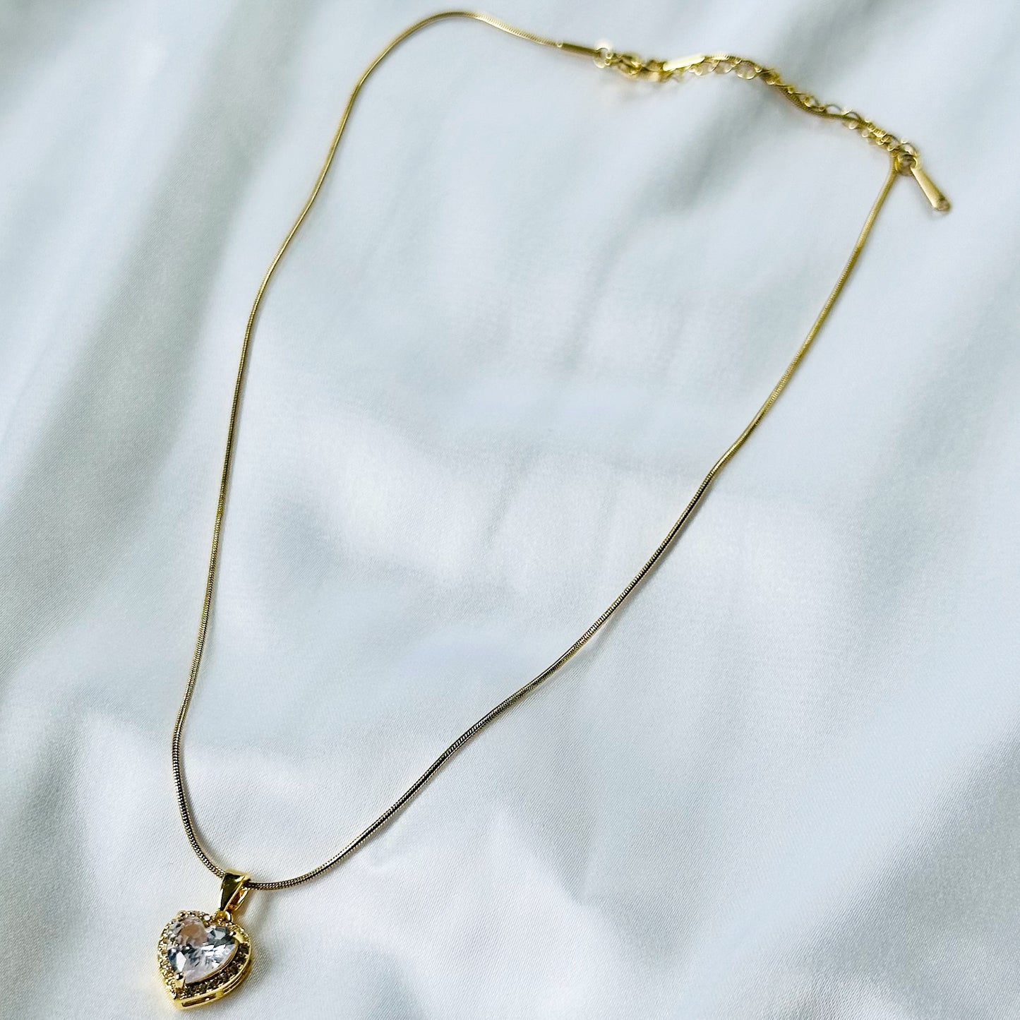 White Crystal Cubic Zircon American Diamond Gold Plated Stainless Steel Necklace
