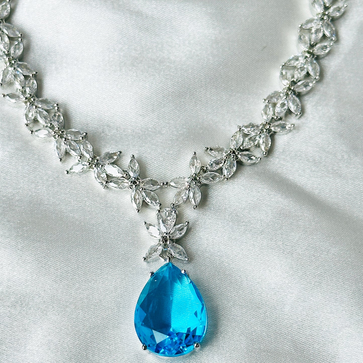 Aqua Blue Sapphire Cubic Zircon American Diamond Silver Plated Necklace Set