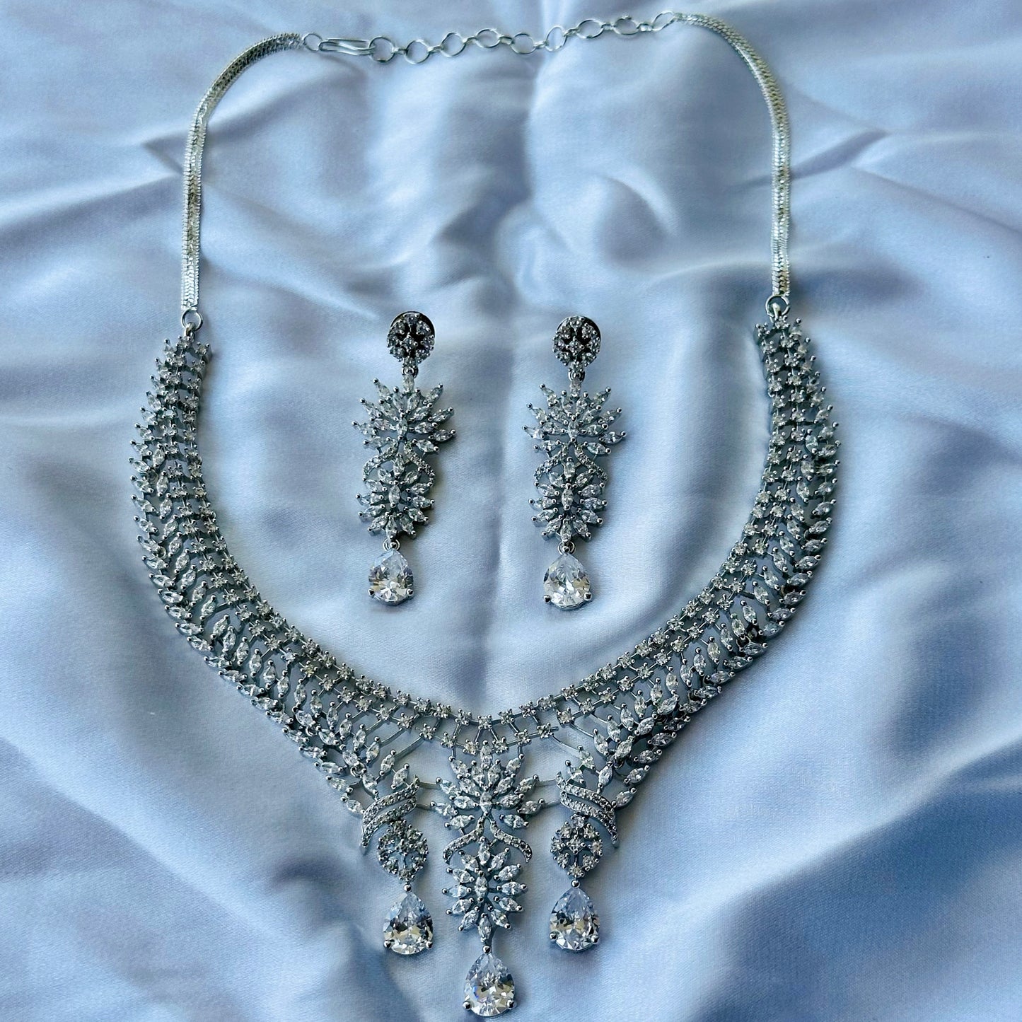 Solitaire Cubic Zircon American Diamond Silver Plated Necklace Set