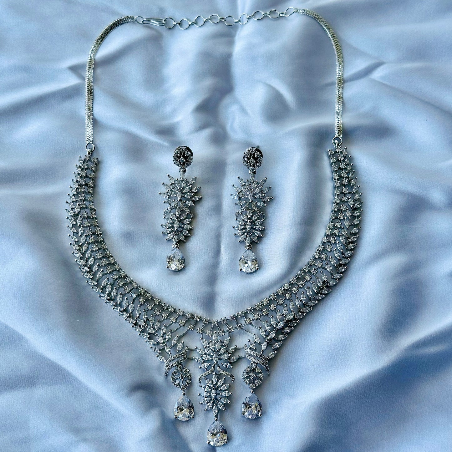 Solitaire Cubic Zircon American Diamond Silver Plated Necklace Set