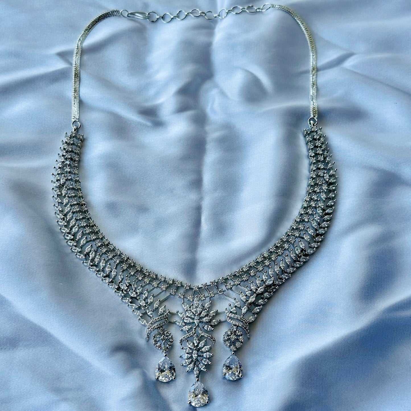 Solitaire Cubic Zircon American Diamond Silver Plated Necklace Set
