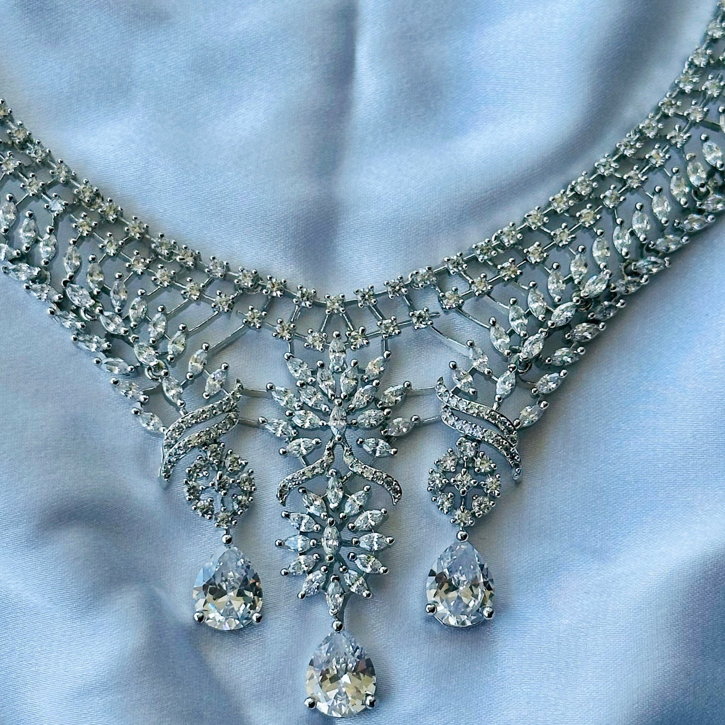Solitaire Cubic Zircon American Diamond Silver Plated Necklace Set