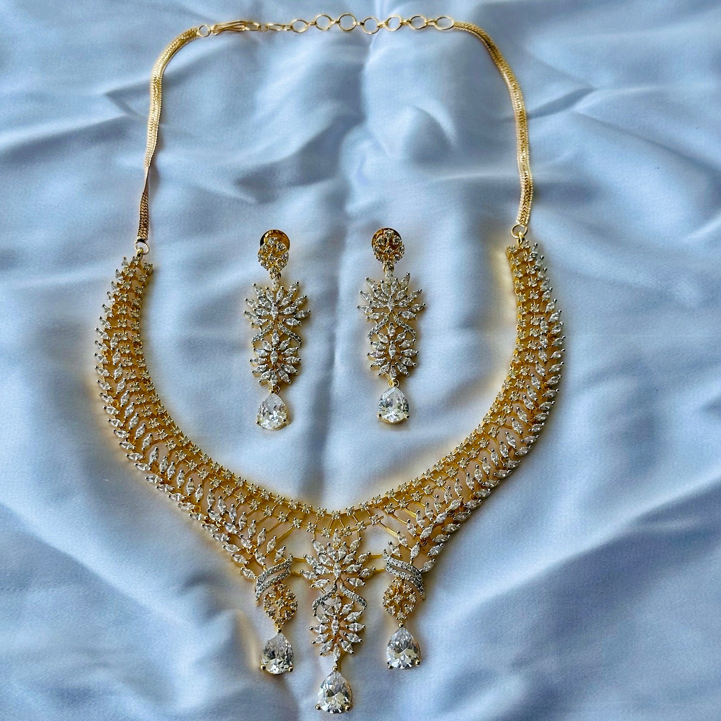 Solitaire Cubic Zircon American Diamond Gold Plated Necklace Set