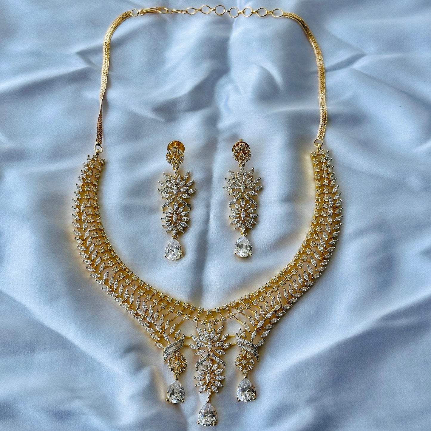 Solitaire Cubic Zircon American Diamond Gold Plated Necklace Set