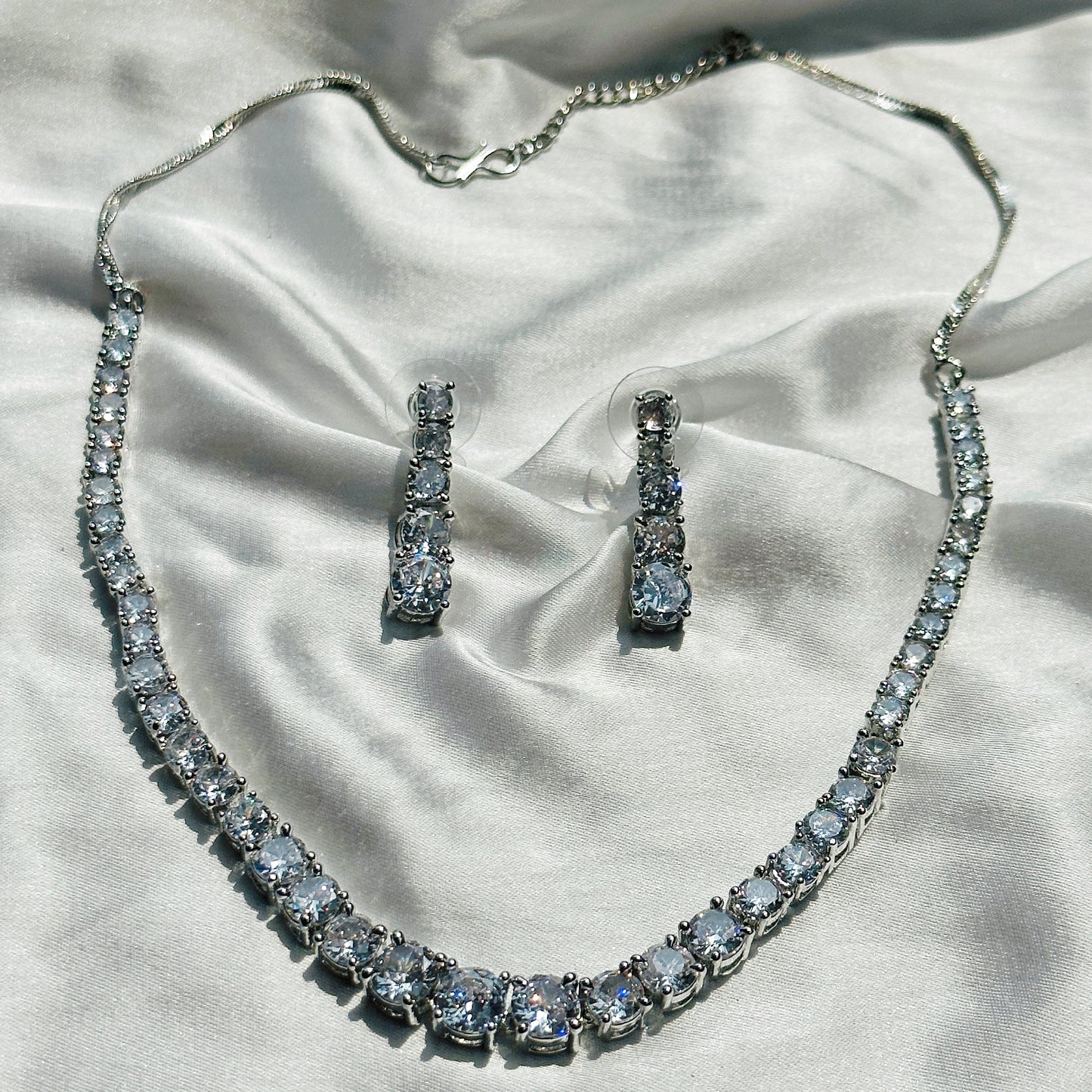 Solitaire Cubic Zircon American Diamond Silver Plated Necklace Set