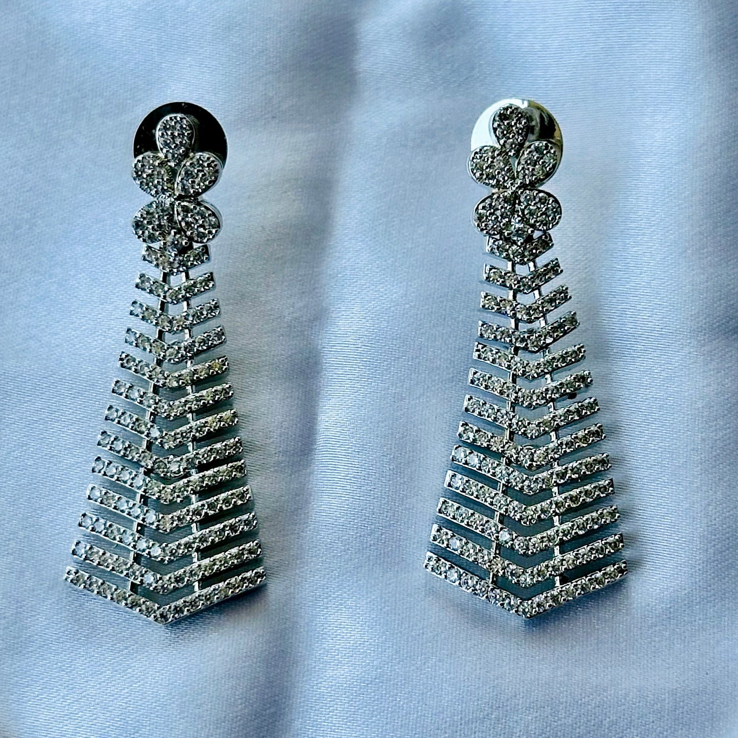 Solitaire Cubic Zircon American Diamond Silver Plated Necklace Set
