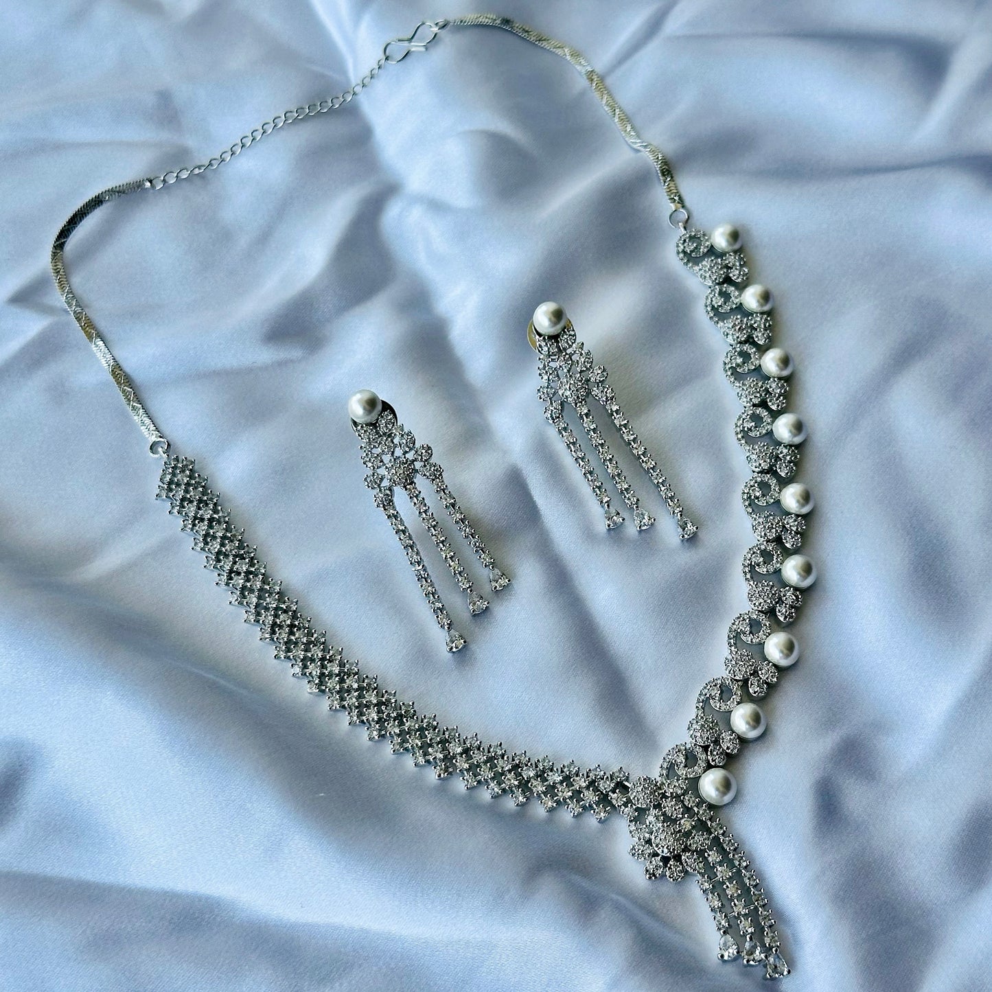 Solitaire Cubic Zircon American Diamond Pearl Studded Silver Plated Necklace Set