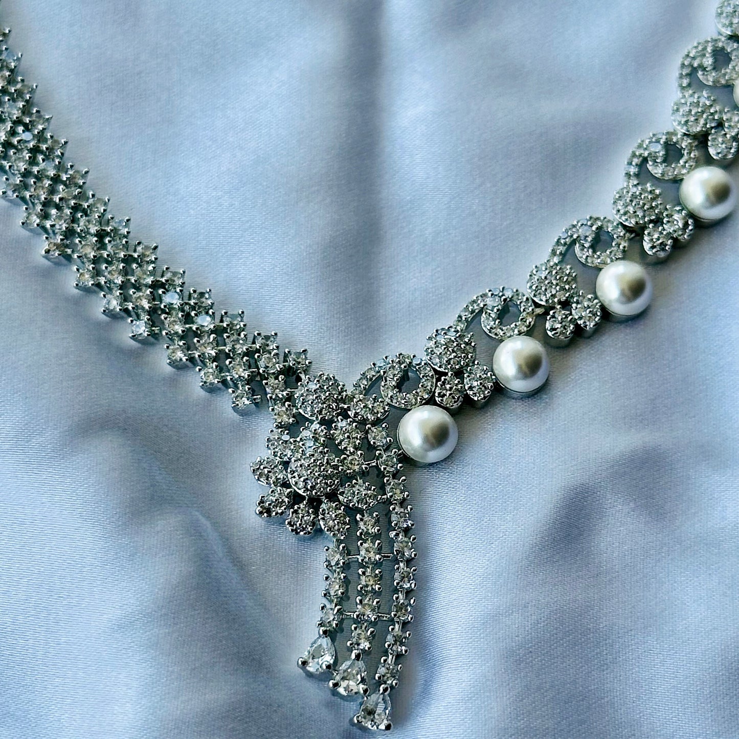 Solitaire Cubic Zircon American Diamond Pearl Studded Silver Plated Necklace Set
