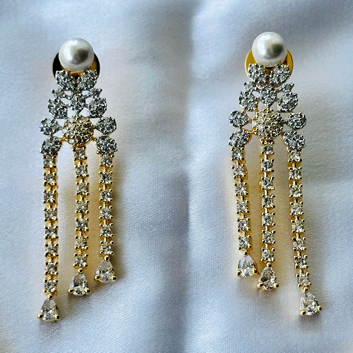 Solitaire Cubic Zircon American Diamond Pearl Studded Gold Plated Necklace Set