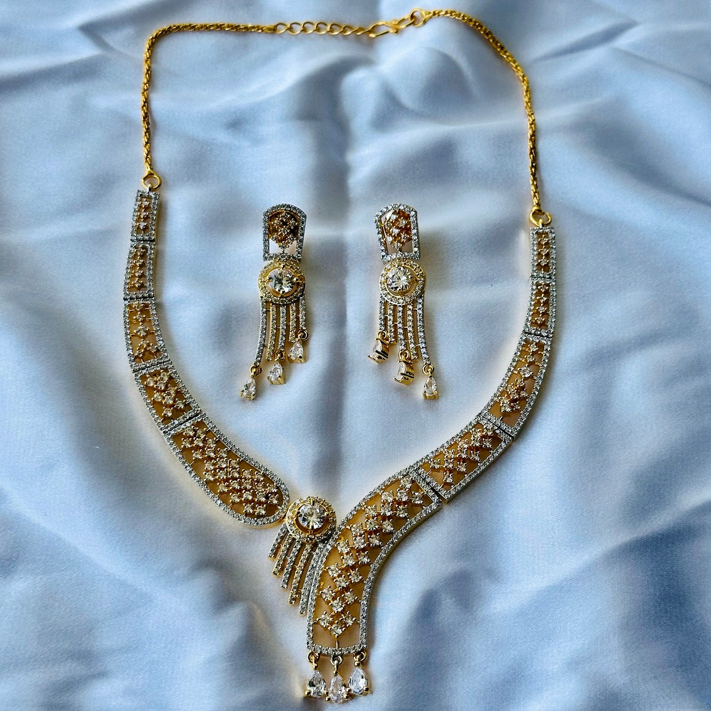 Solitaire Cubic Zircon American Diamond Gold Plated Necklace Set