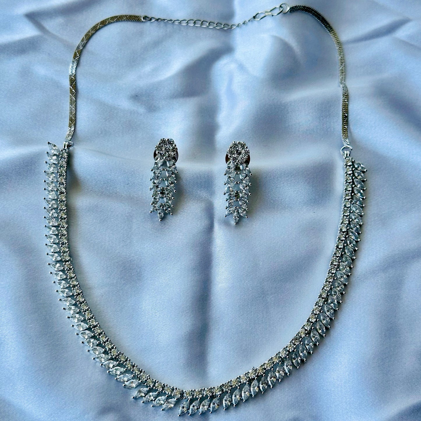 Solitaire Cubic Zircon American Diamond Silver Plated Necklace Set