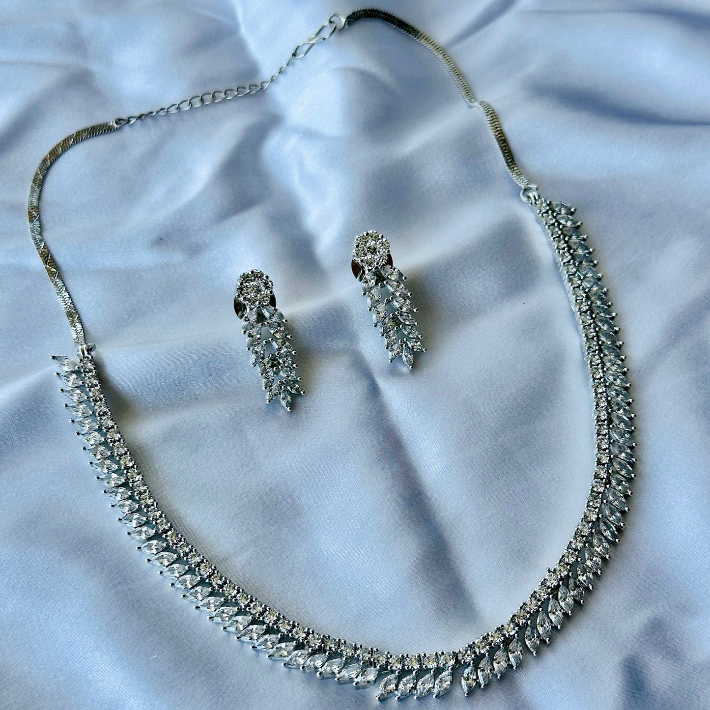 Solitaire Cubic Zircon American Diamond Silver Plated Necklace Set