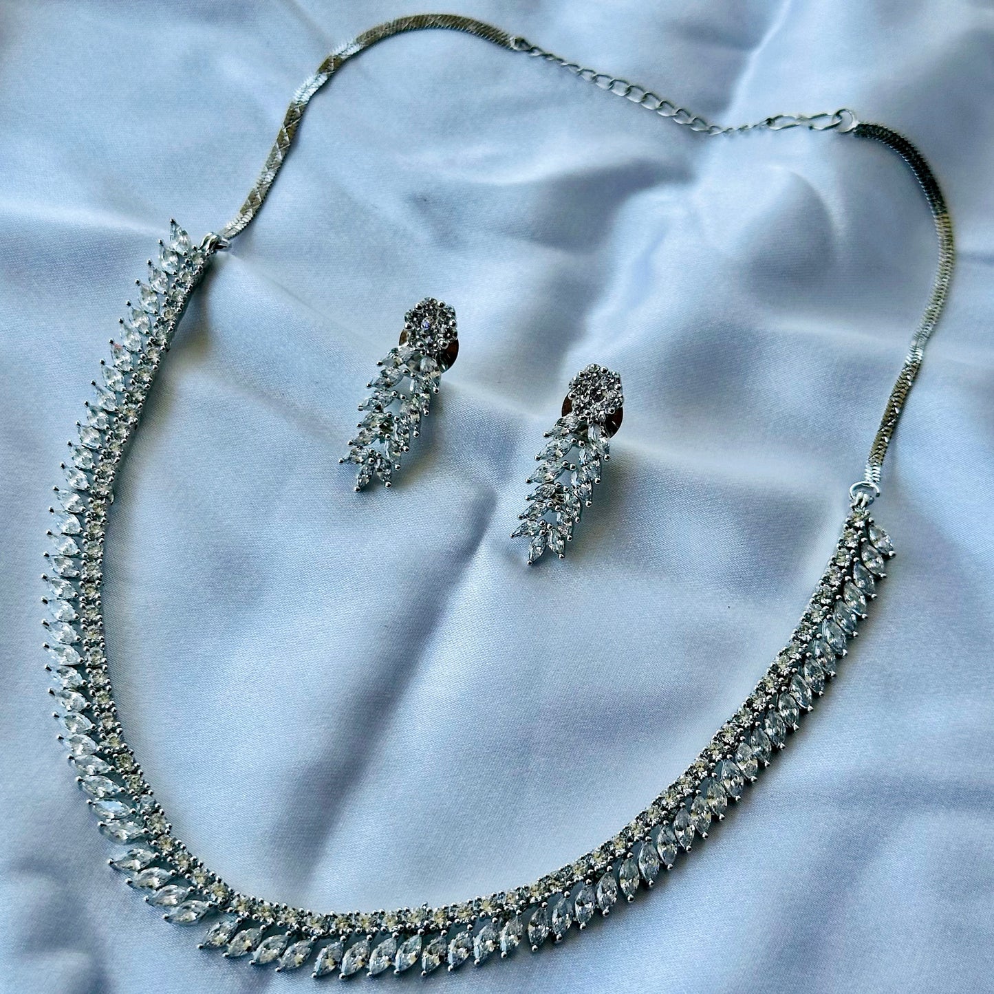 Solitaire Cubic Zircon American Diamond Silver Plated Necklace Set