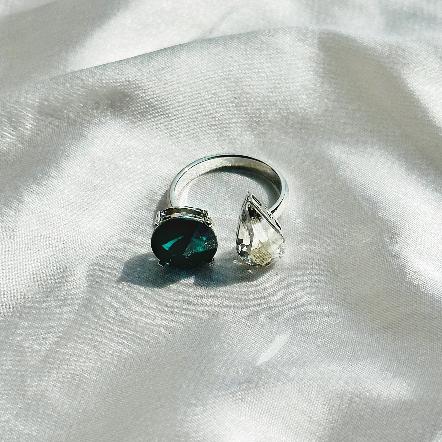 Green Emerald & White Crystal Swarovski Crystals Silver Plated Adjustable Ring