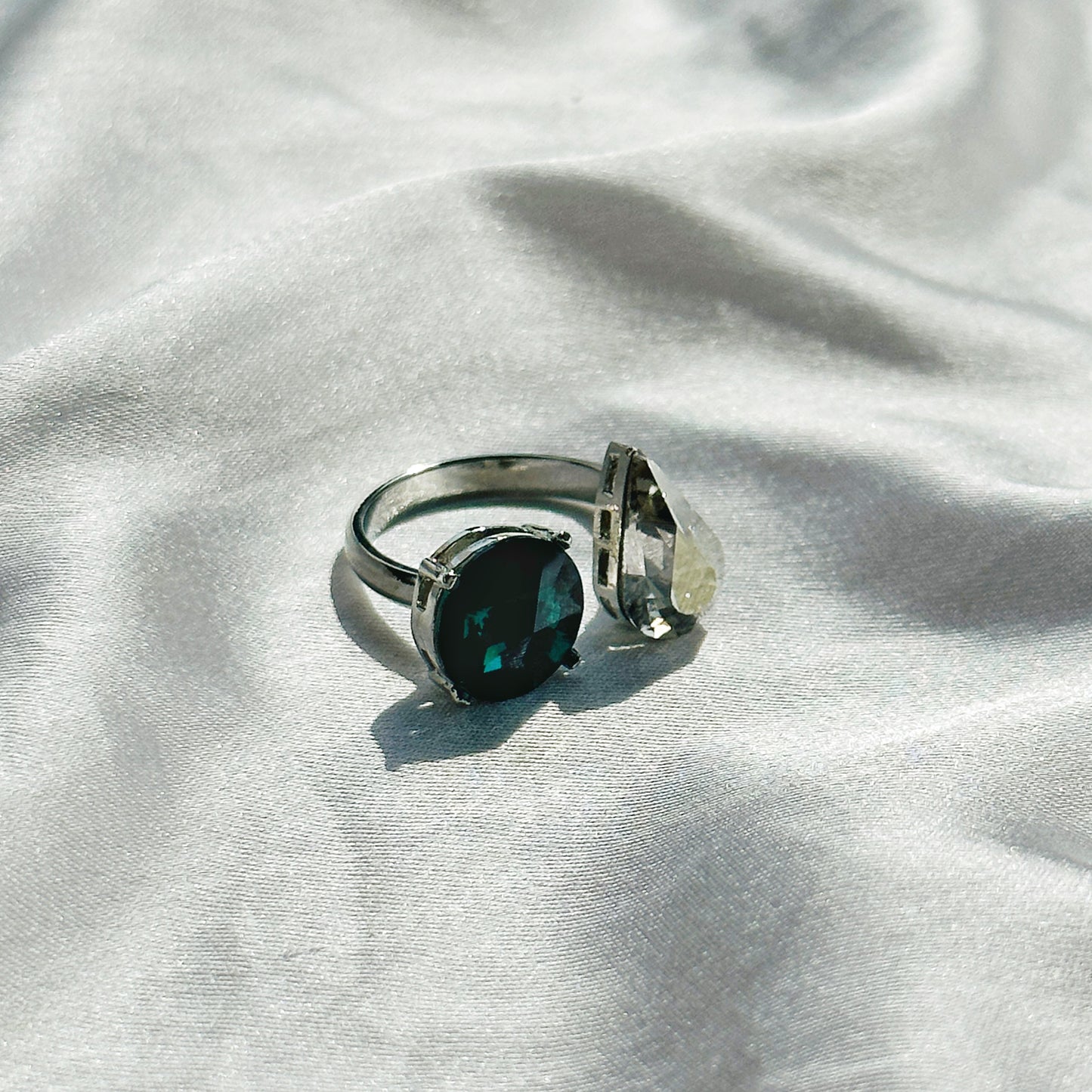 Green Emerald/White Crystal Swarovski Crystals Silver Plated Adjustable Ring