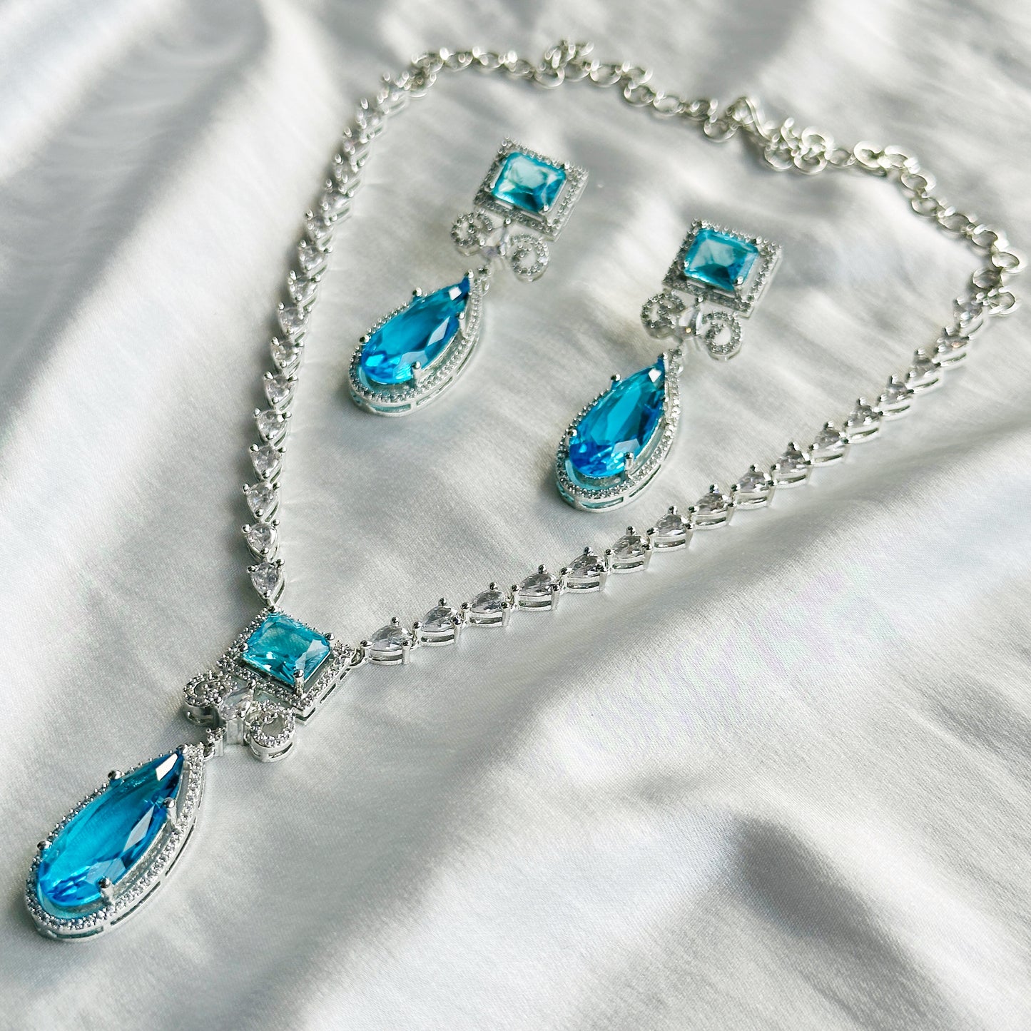 Aqua Blue Sapphire Cubic Zircon Stone American Diamond Silver Plated Necklace Set