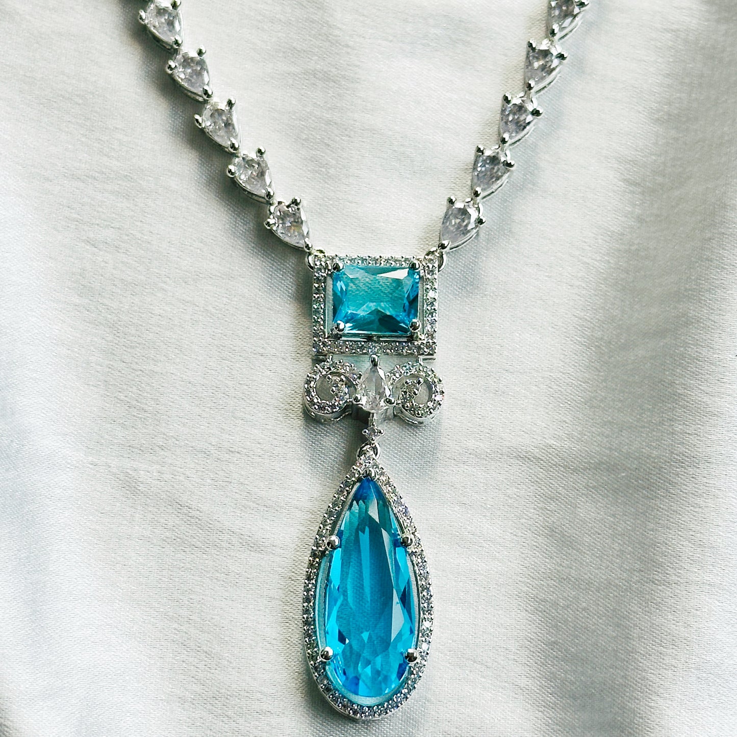 Aqua Blue Sapphire Cubic Zircon Stone American Diamond Silver Plated Necklace Set