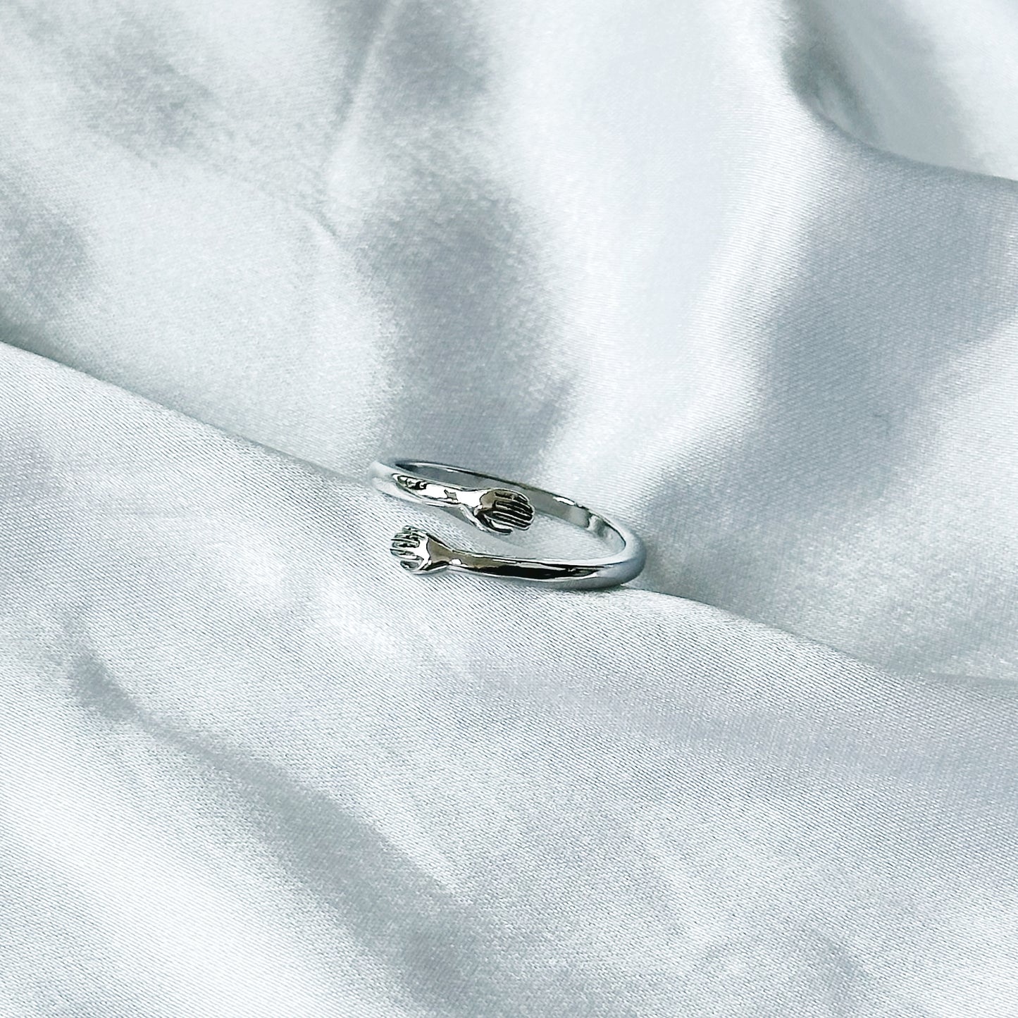 Hug Design Silver Plated Adjustable Ring