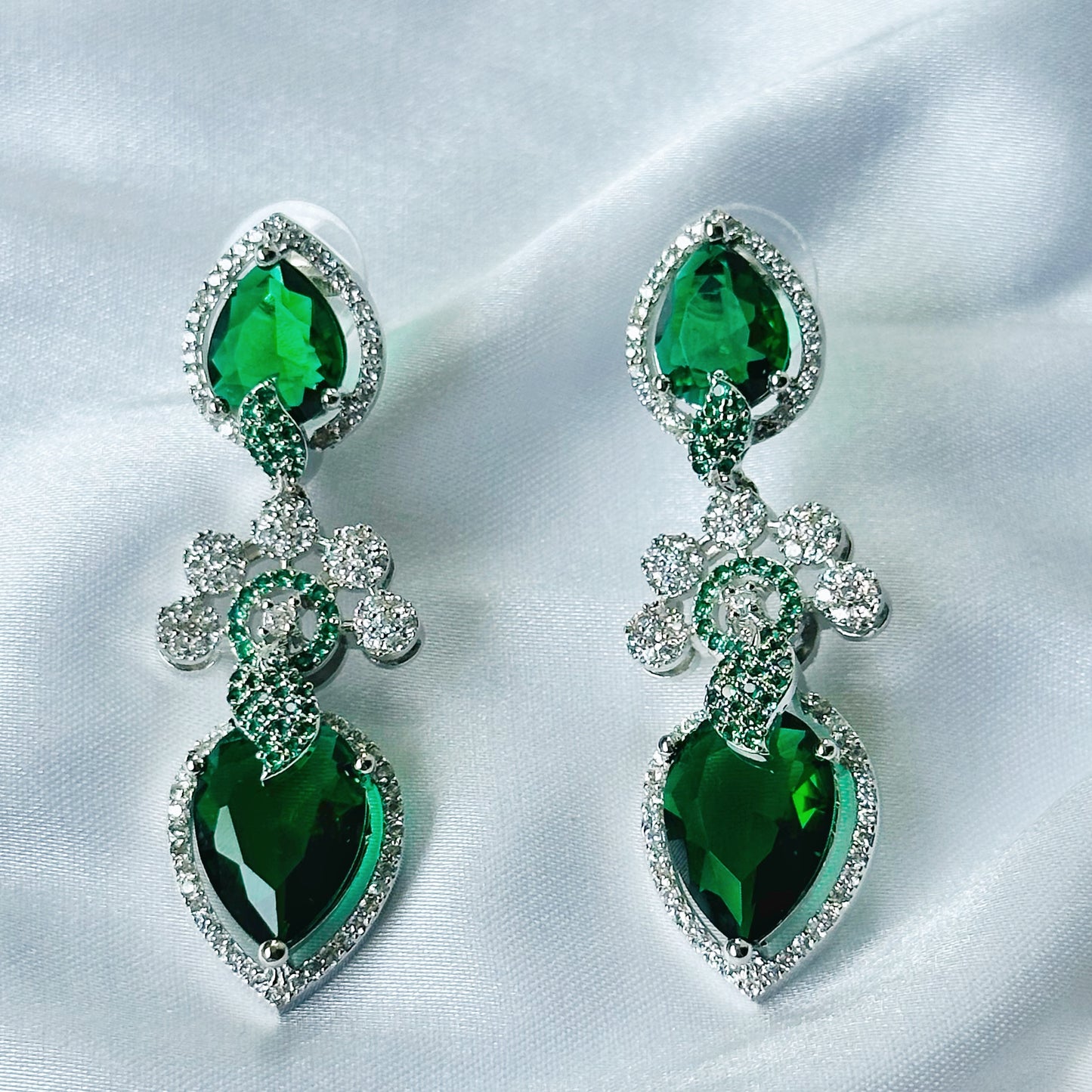 Green Emerald Cubic Zircon Stones American Diamond Silver Plated Necklace Set
