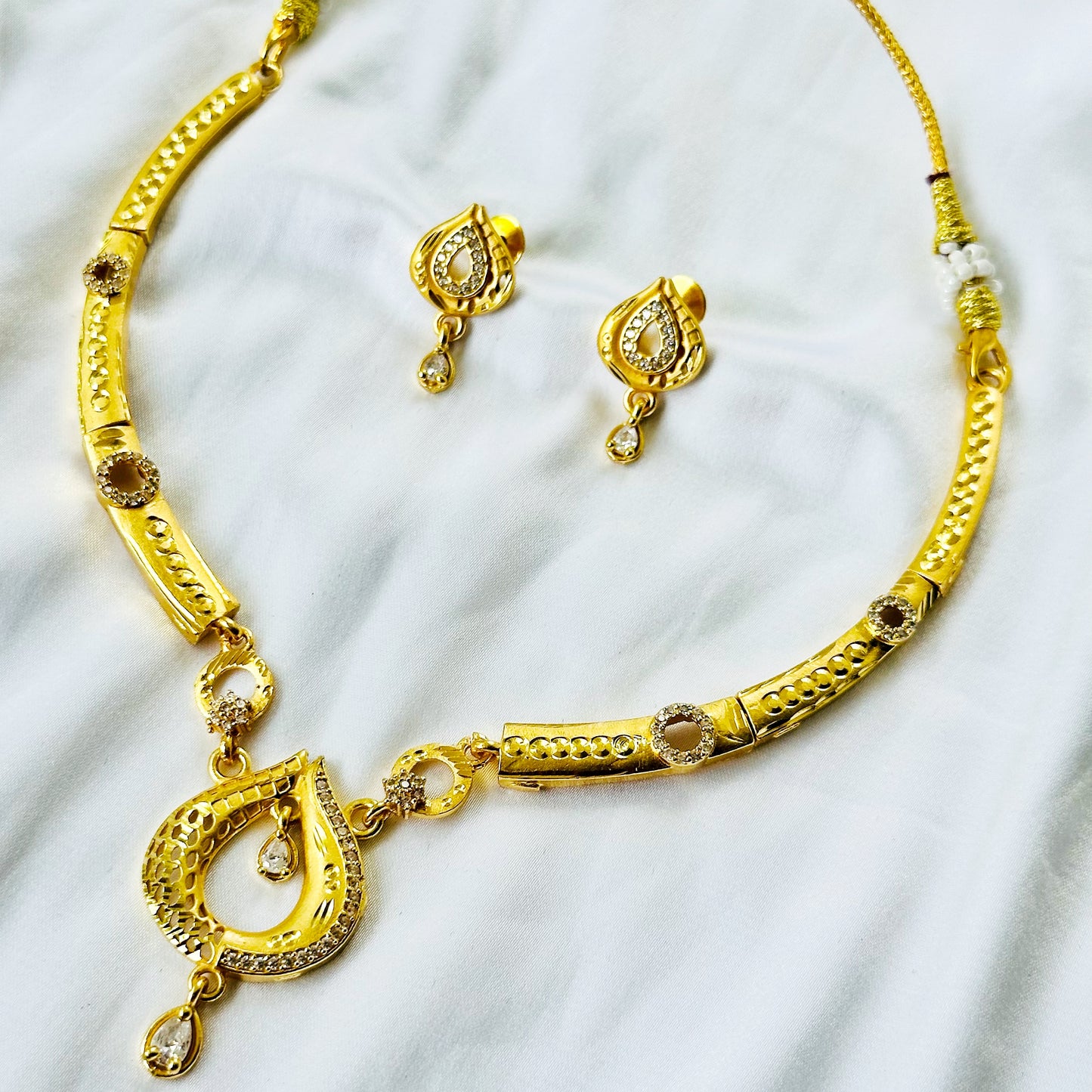 Drop Design American Diamond 1 Micron Gold Plated Necklace Set