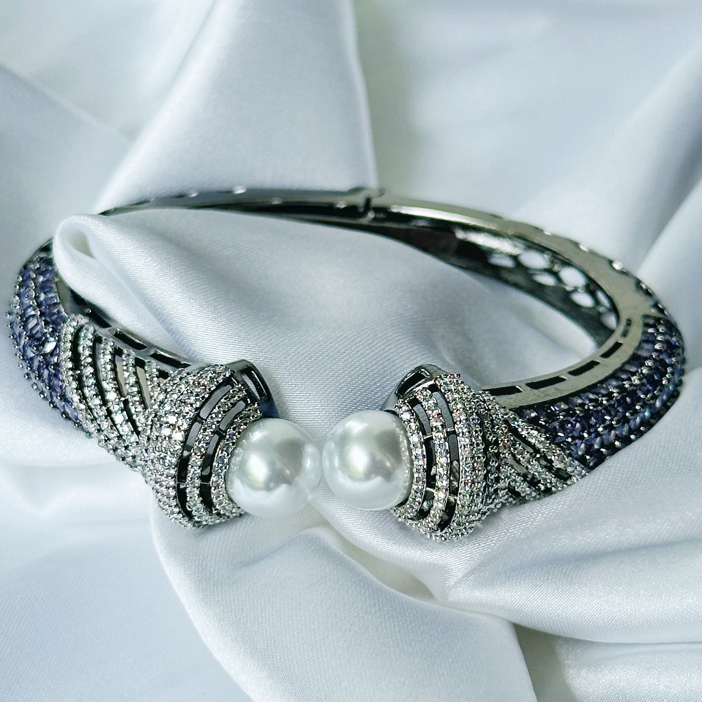 Light Purple Amethyst Cubic Zircon American Diamond Victorian Plated Bangle Bracelet