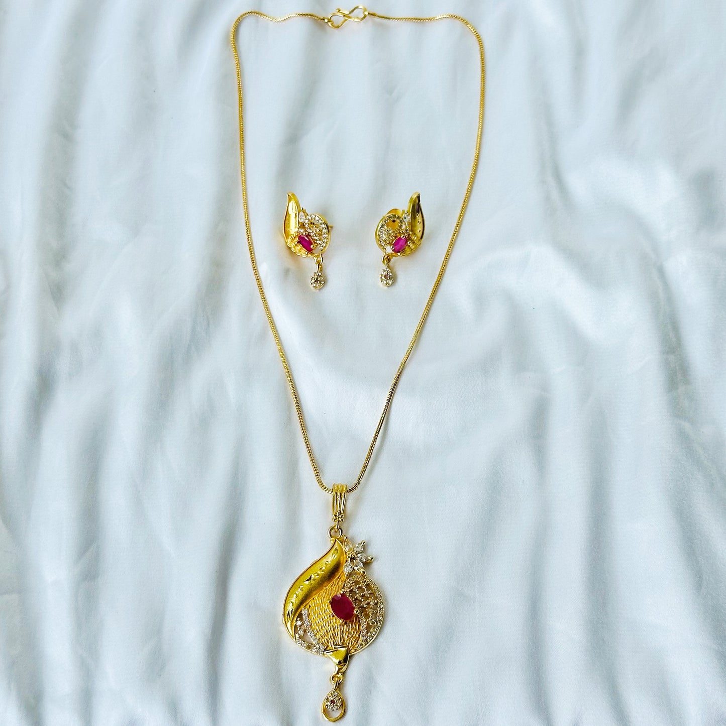 Floral Drop Design American Diamond 1 Micron Gold Plated Pendant Set