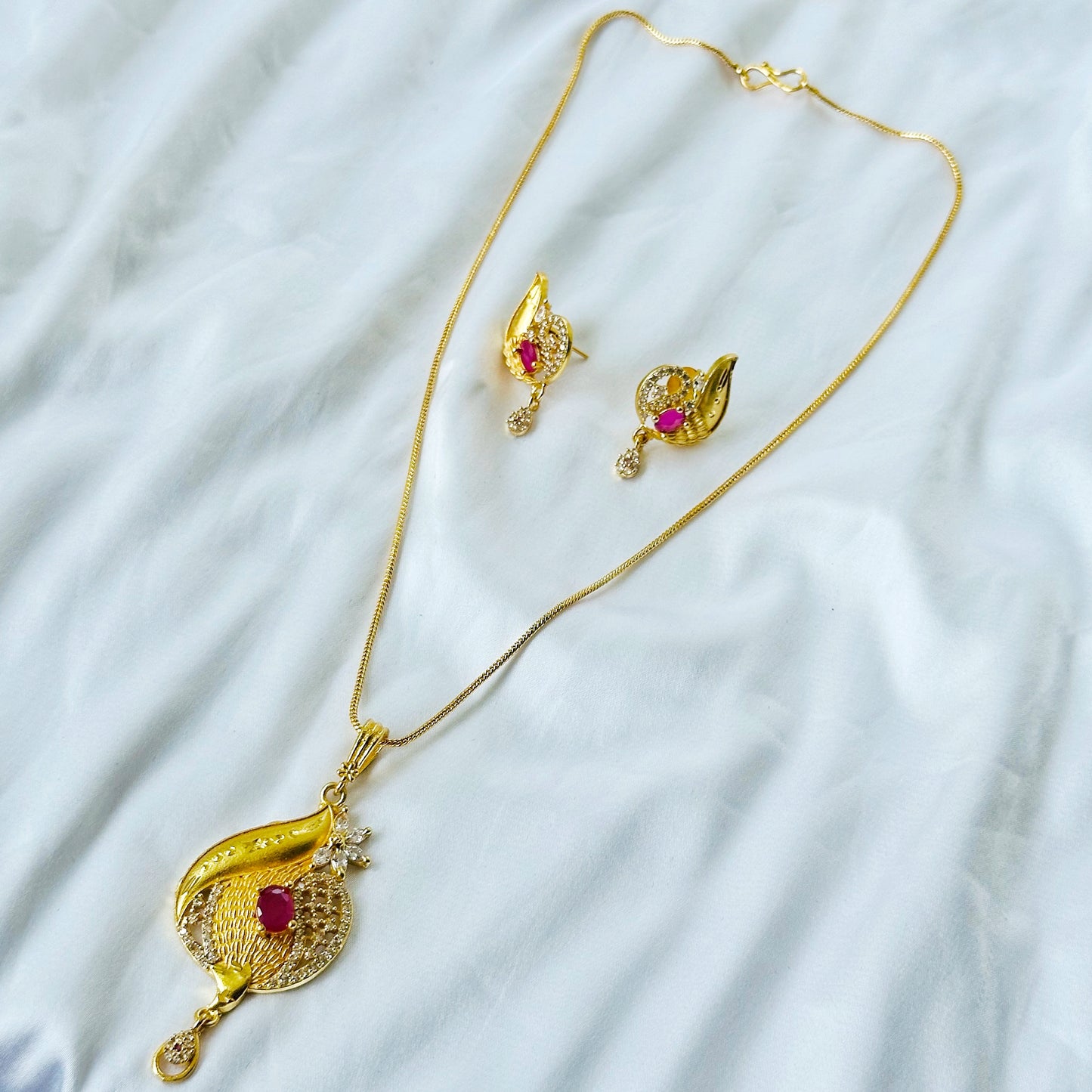 Floral Drop Design American Diamond 1 Micron Gold Plated Pendant Set