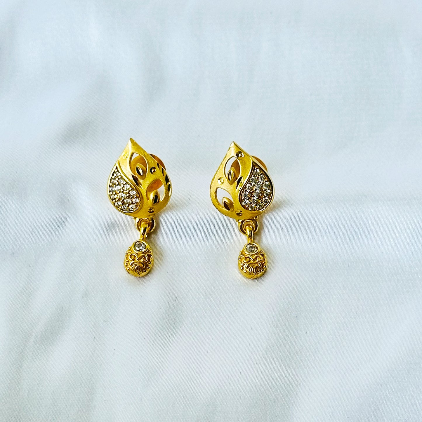 Leaf Drop Design American Diamond 1 Micron Gold Plated Pendant Set