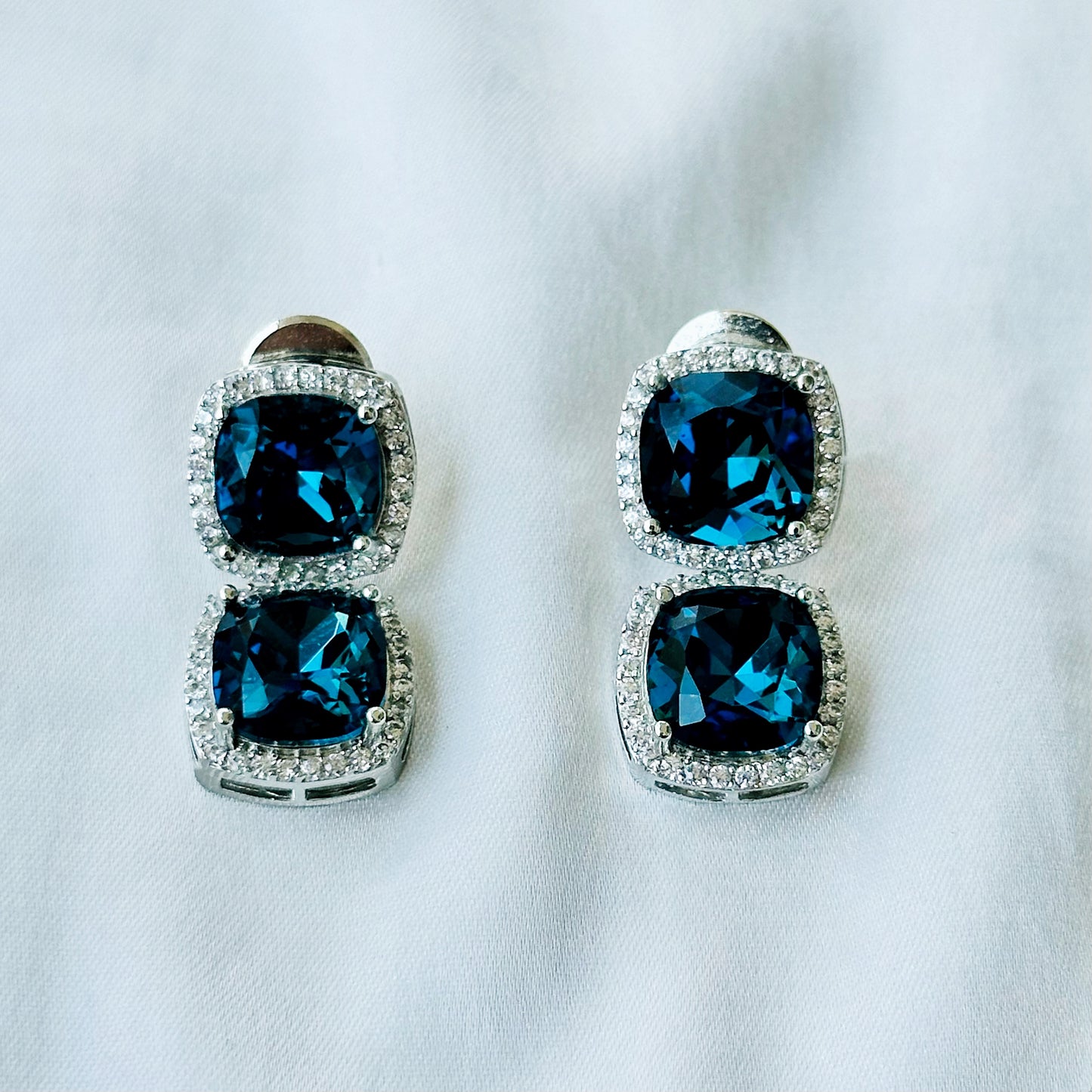 Blue Montana Sapphire Swarovski Crystal American Diamond Silver Plated Necklace Set