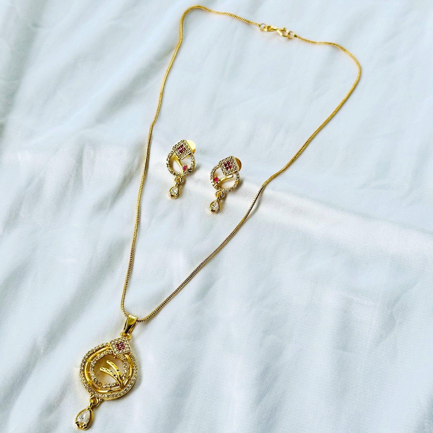 Drop Design American Diamond 1 Micron Gold Plated Pendant Set