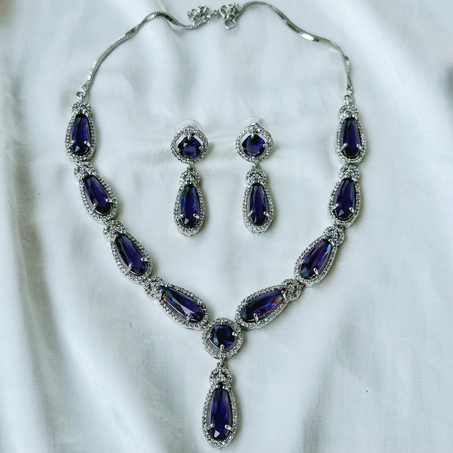 Deep Purple Amethyst Cubic Zircon Stone American Diamond Silver Plated Necklace Set