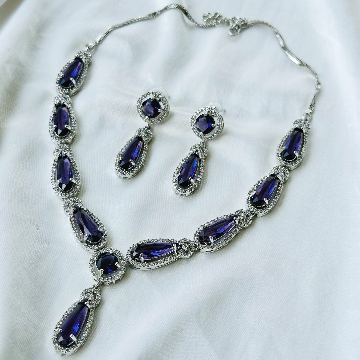 Deep Purple Amethyst Cubic Zircon Stone American Diamond Silver Plated Necklace Set