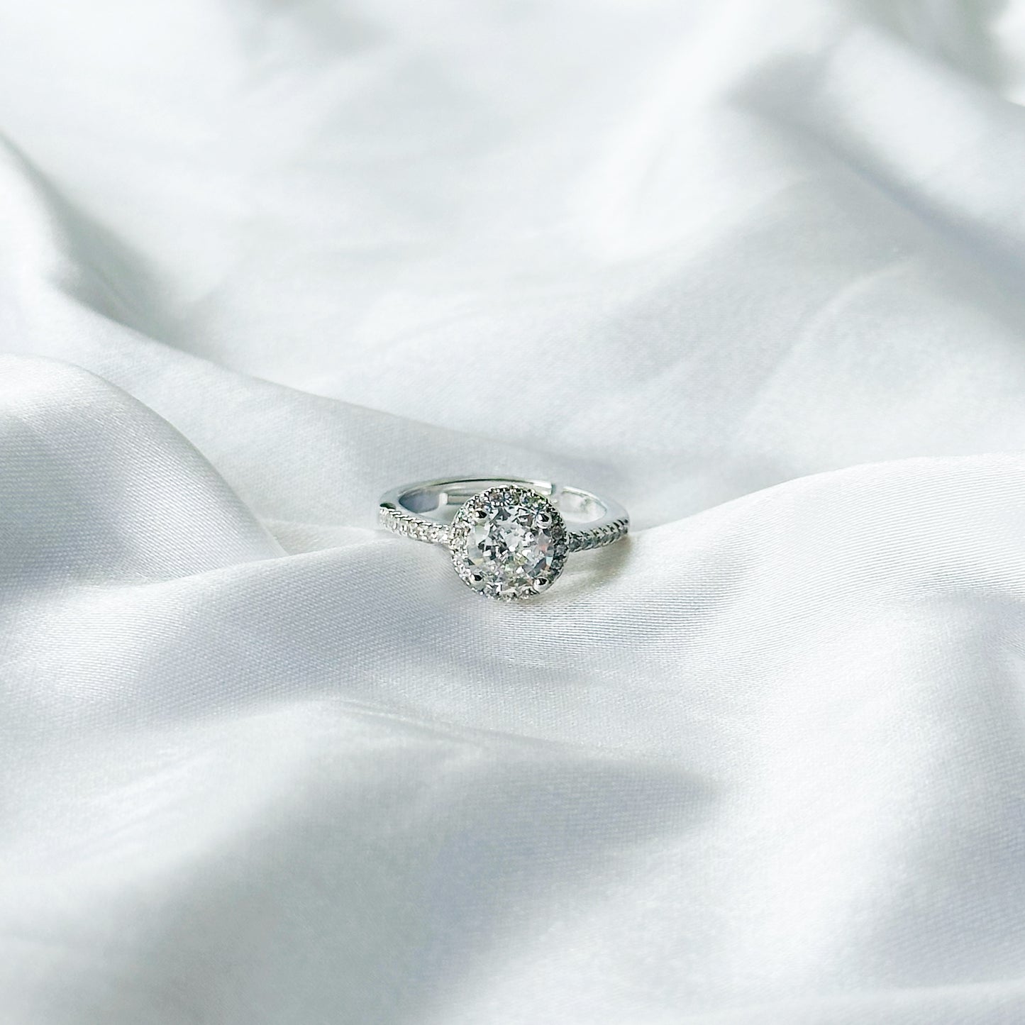Solitaire Cubic Zircon Crushed Ice Cut Stone American Diamond Silver Plated Adjustable Ring