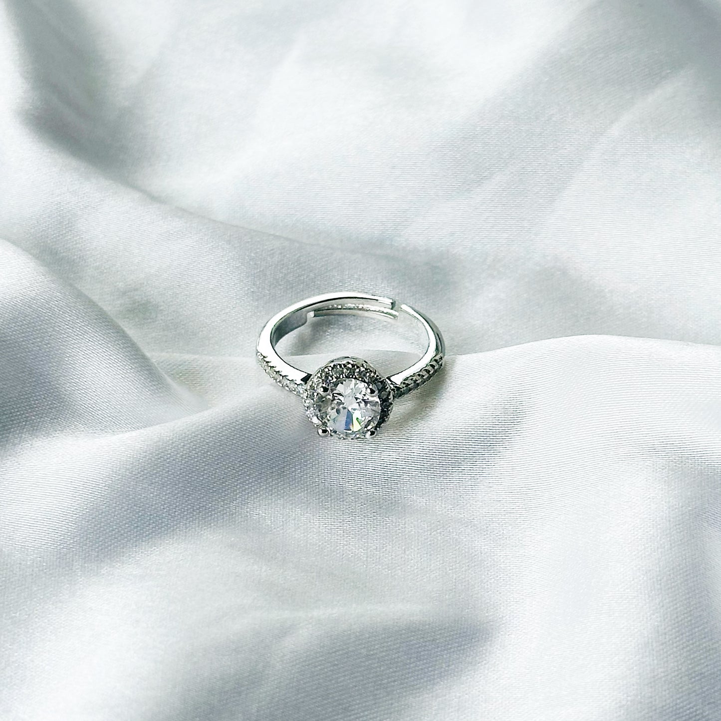 Solitaire Cubic Zircon Crushed Ice Cut Stone American Diamond Silver Plated Adjustable Ring