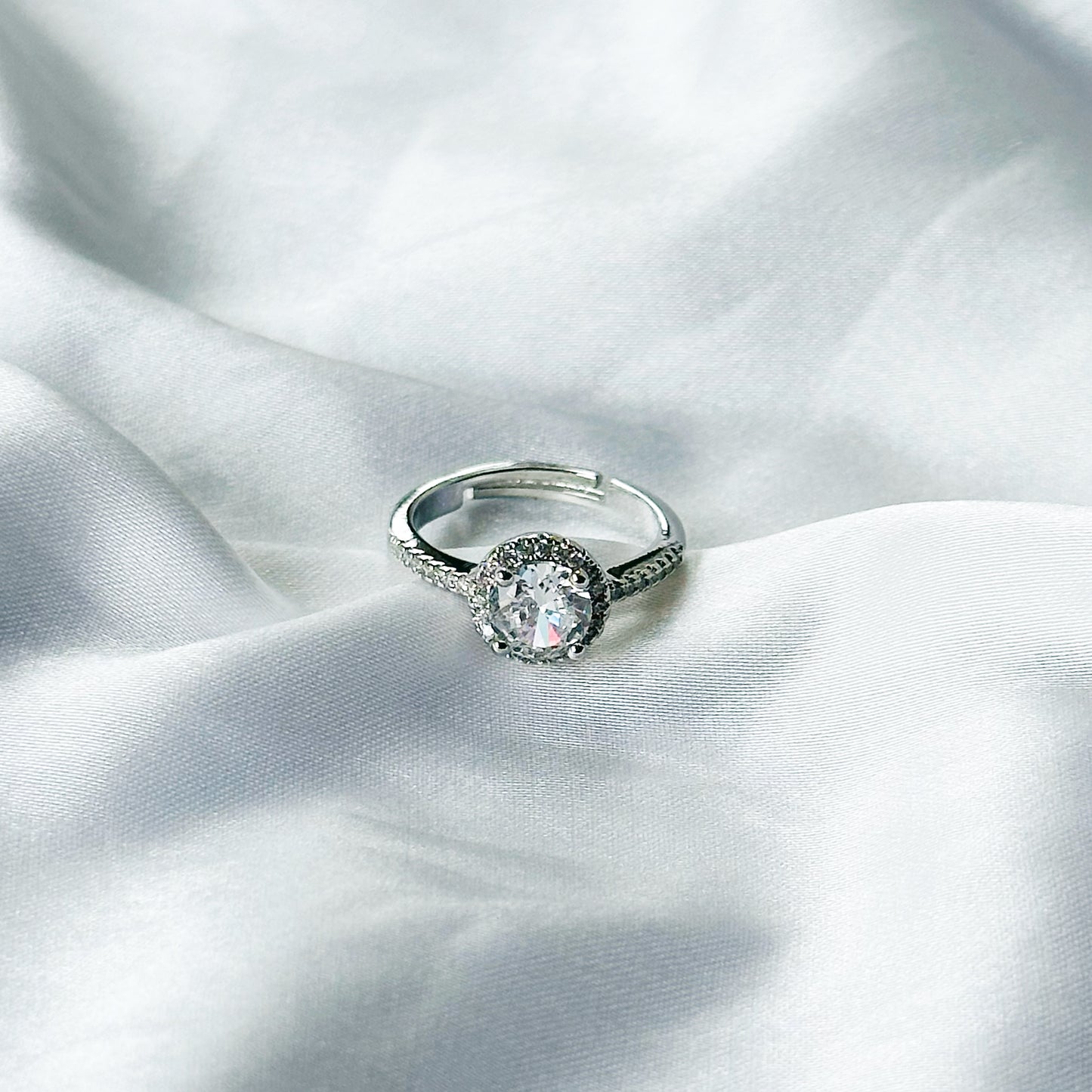 Solitaire Cubic Zircon Crushed Ice Cut Stone American Diamond Silver Plated Adjustable Ring