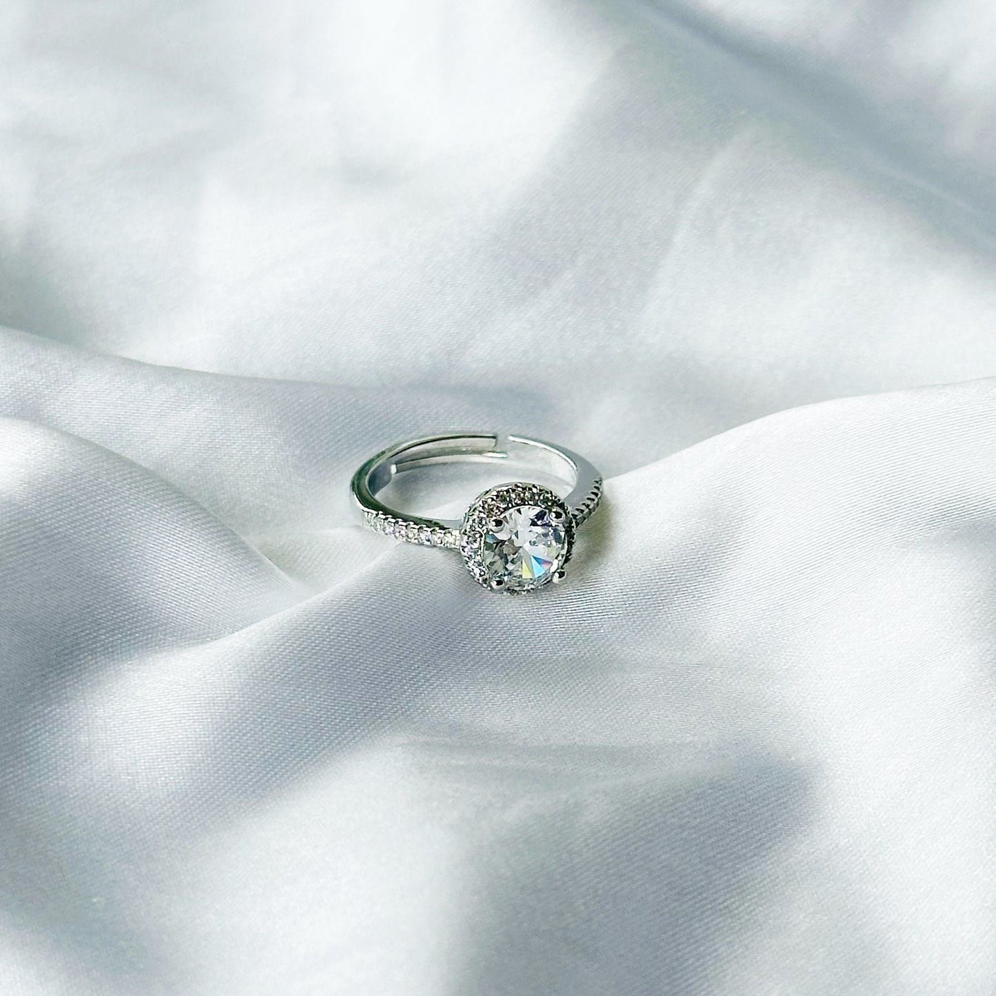 Solitaire Cubic Zircon Crushed Ice Cut Stone American Diamond Silver Plated Adjustable Ring