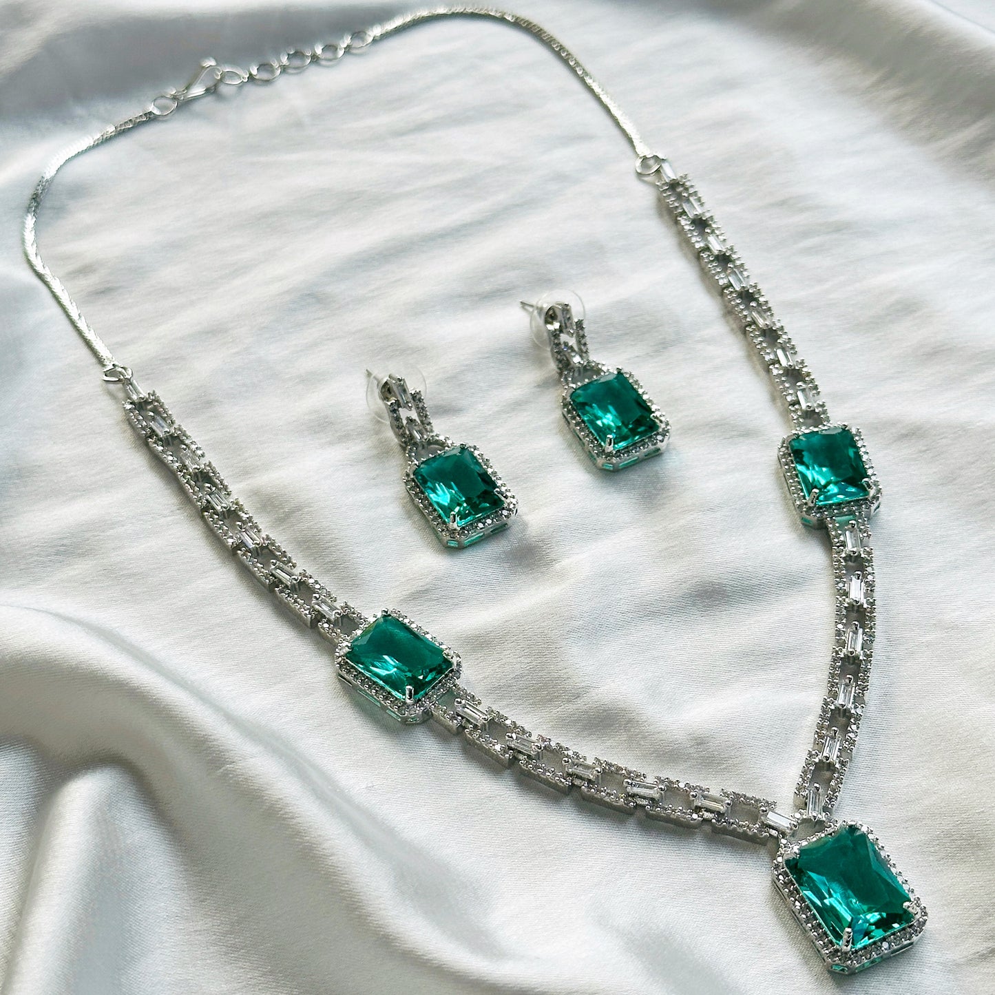 Sea Green Topaz Cubic Zircon American Diamond Silver Plated Necklace Set