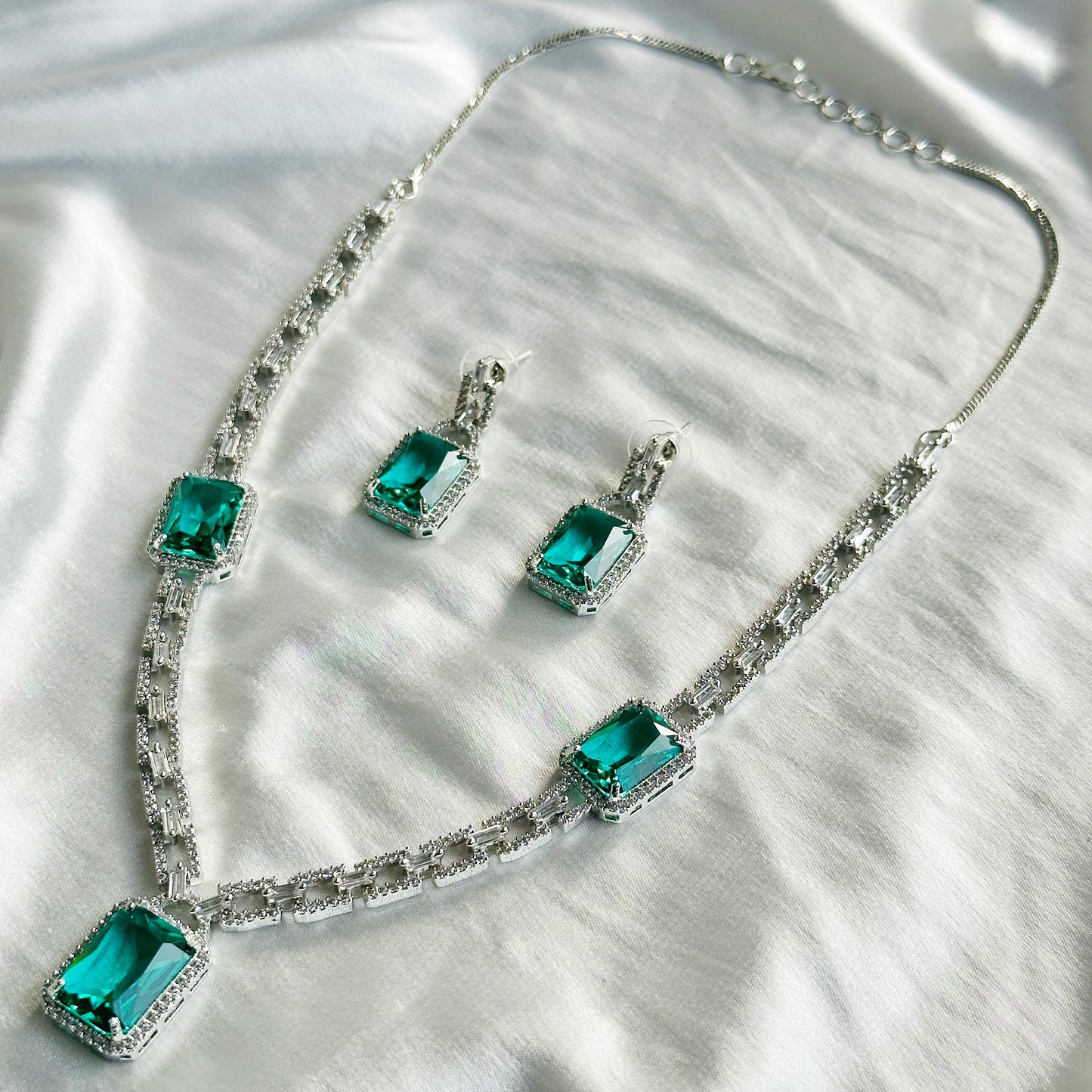 Sea Green Topaz Cubic Zircon American Diamond Silver Plated Necklace Set