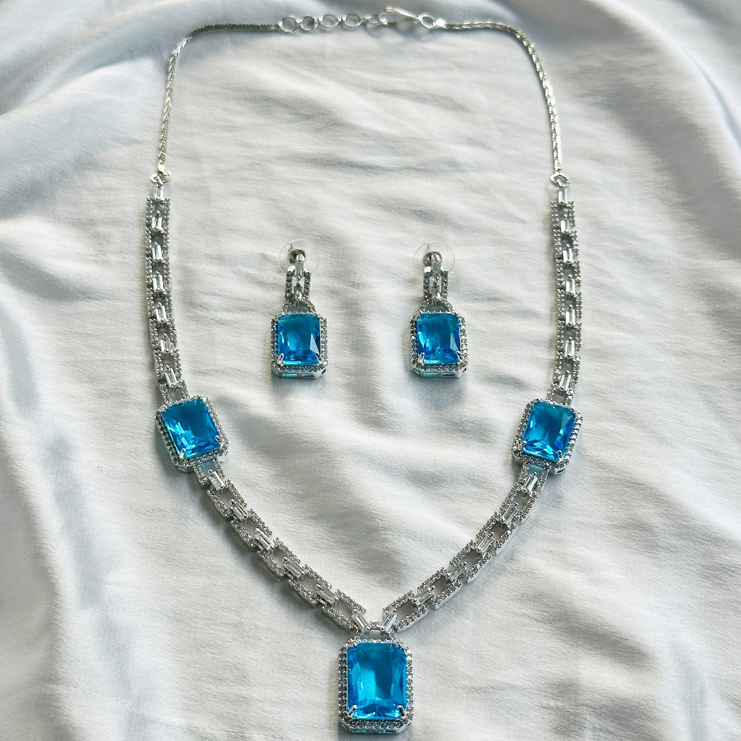 Aqua Blue Sapphire Cubic Zircon American Diamond Silver Plated Necklace Set