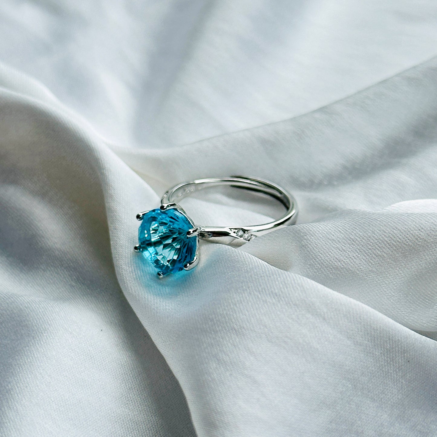 Aqua Blue Sapphire Cubic Zircon Ice Cut American Diamond Silver Plated Adjustable Ring