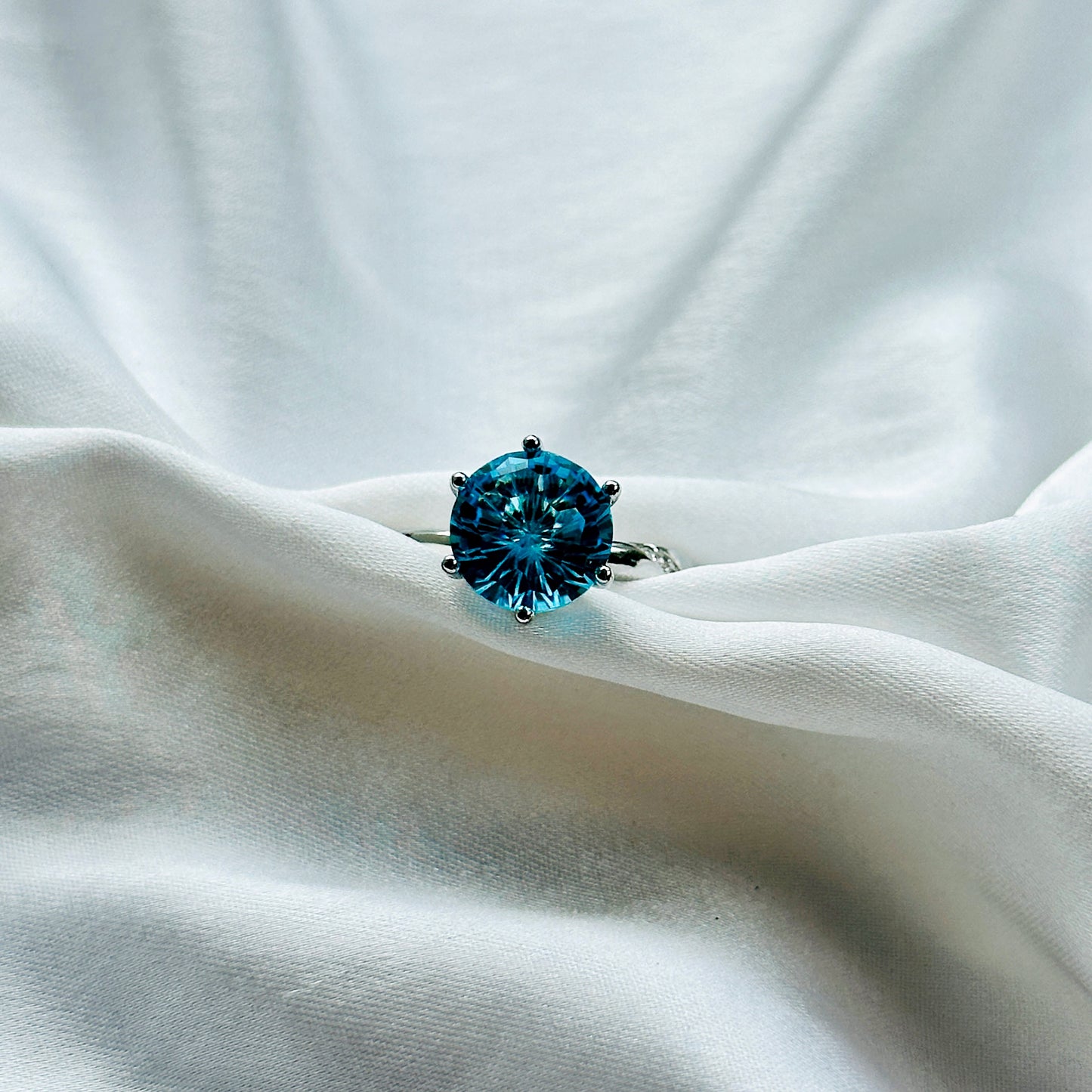 Aqua Blue Sapphire Cubic Zircon Ice Cut American Diamond Silver Plated Adjustable Ring
