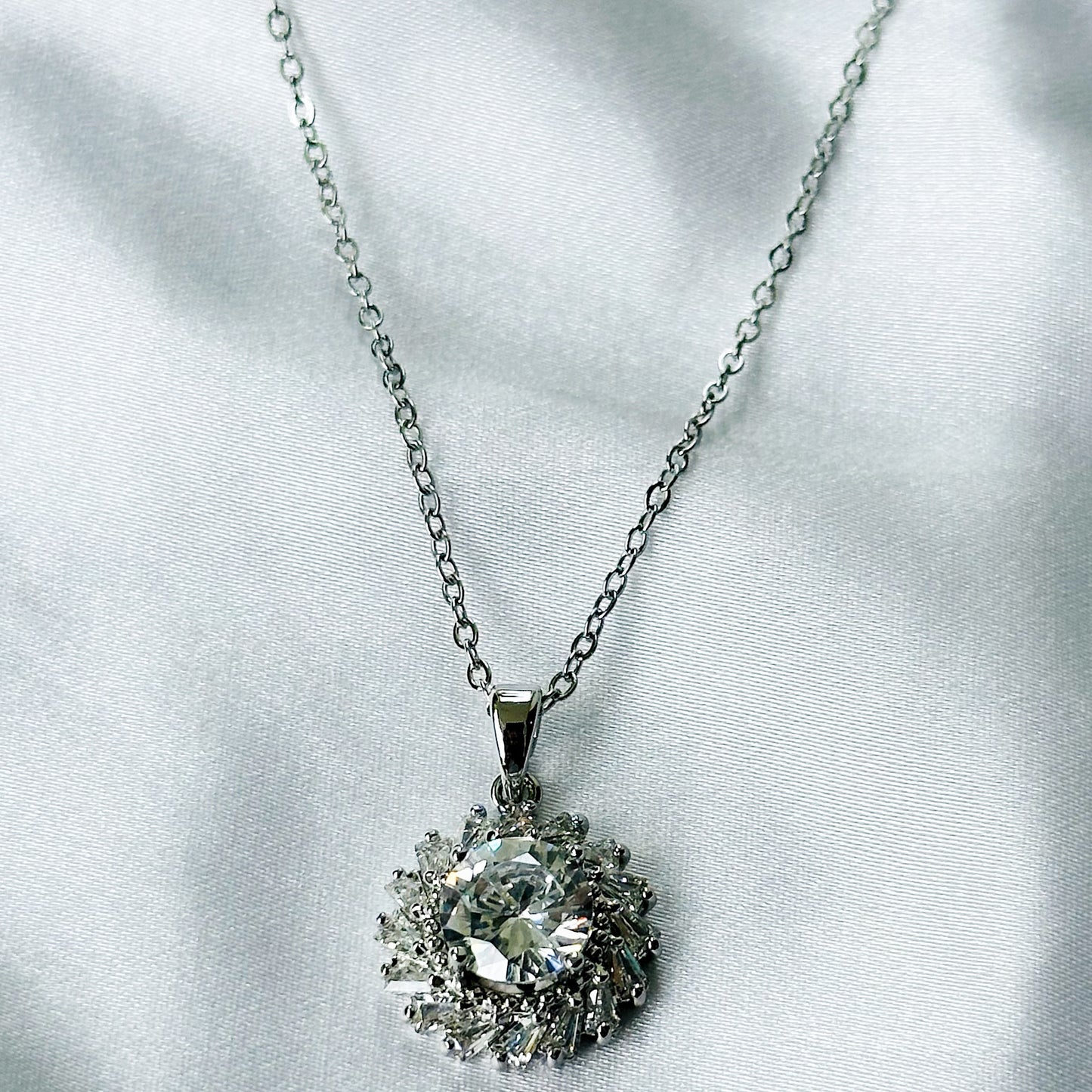 Solitaire Cubic Zircon Stone American Diamond Silver Plated Stainless Steel Necklace