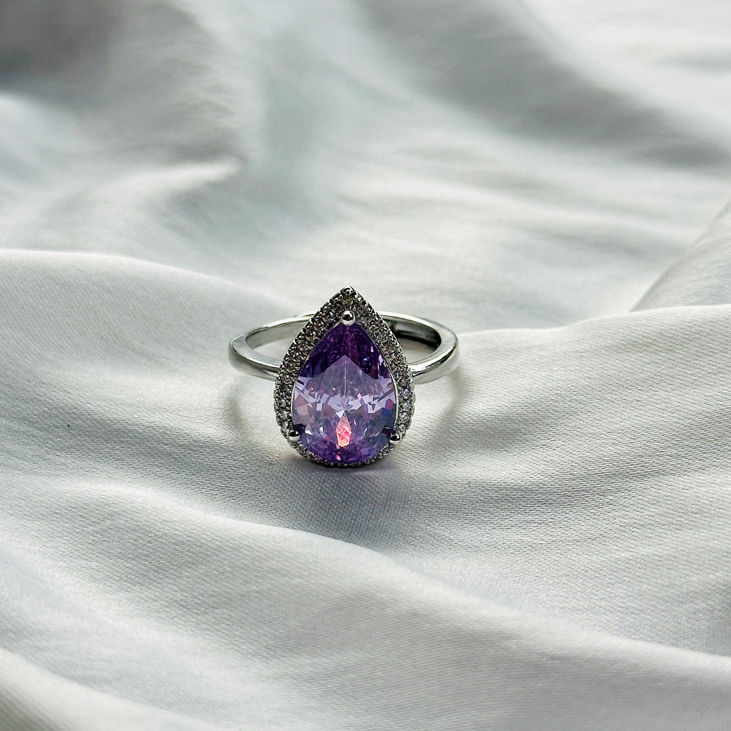 Light Amethyst Cubic Zircon Ice Cut Stone American Diamond Silver Plated Adjustable Ring