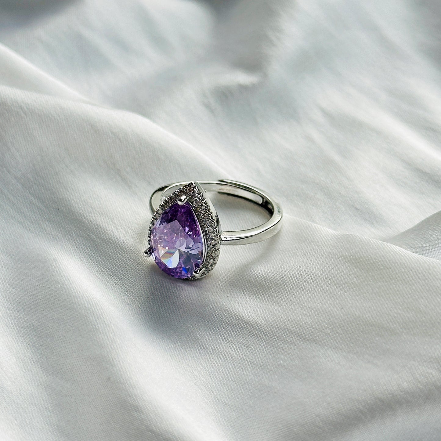 Light Amethyst Cubic Zircon Ice Cut Stone American Diamond Silver Plated Adjustable Ring