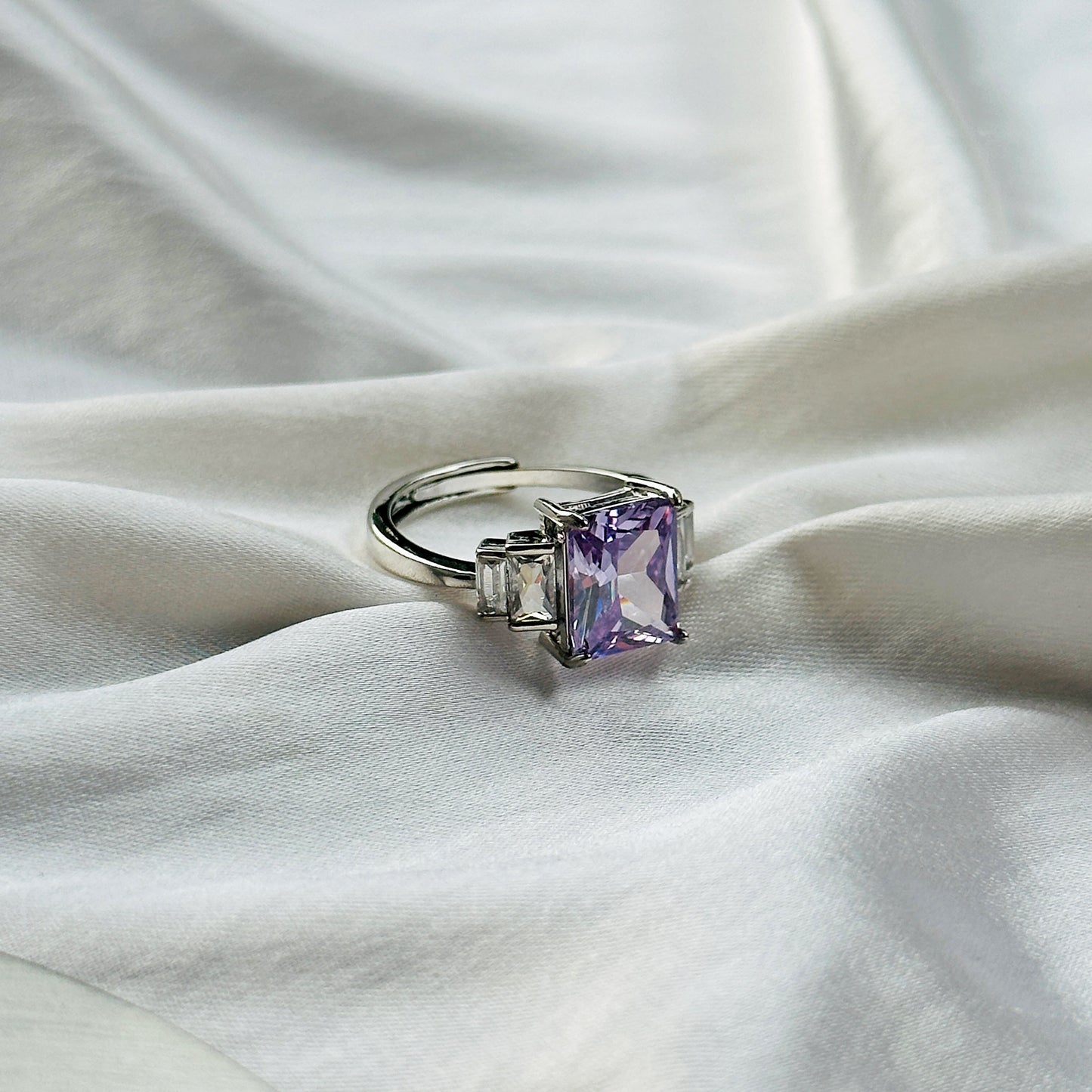Light Amethyst Cubic Zircon Ice Cut Stone American Diamond Silver Plated Adjustable Ring