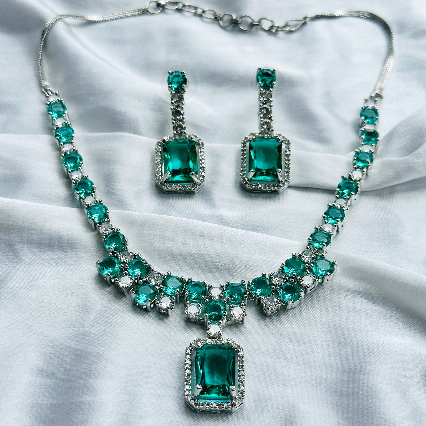 Sea Green Topaz Cubic Zircon American Diamond Silver Plated Necklace Set